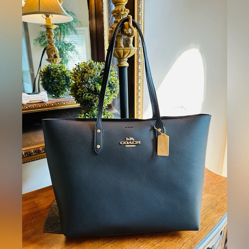 ๐STOP๐ ๐๏ธ๐๏ธ NWT COACH LARGE BLACK LEATHER TOTE STYLE HANDBAG ๐ NEW - Picture 1 of 15